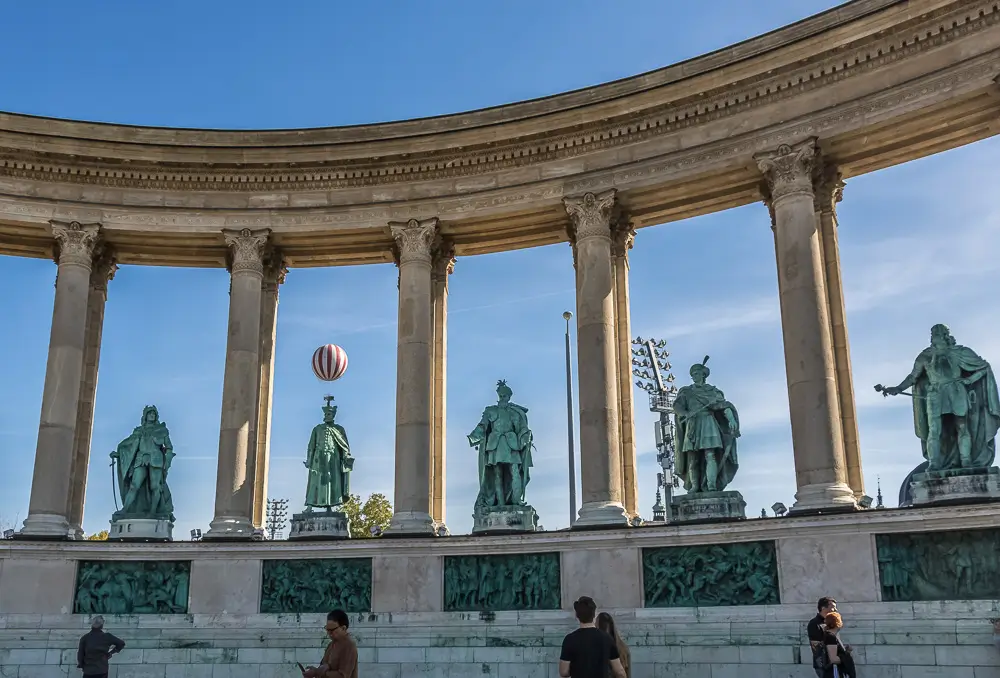 Der Platz der Helden in Budapest